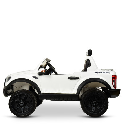 Дитячий електромобіль з пультом керування Bambi M 4174