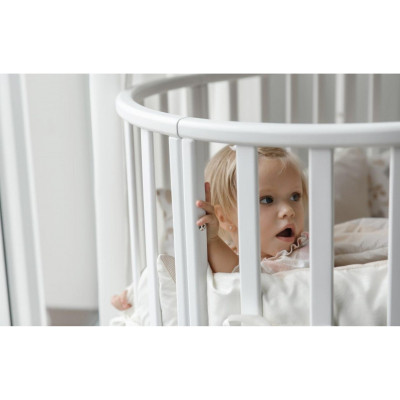 Овальне дитяче ліжечко DeSon Obriy білий, з маятниковим механізмом