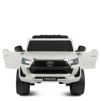 Дитячий електромобіль з пультом керування Toyota Hilux Bambi M 4919